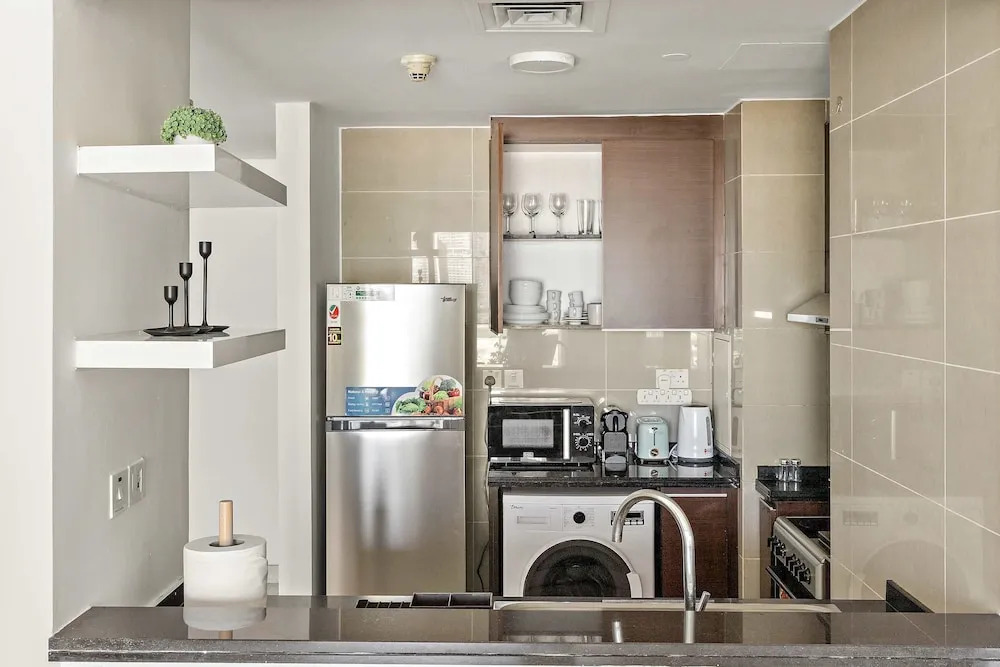 Silkhaus Luxury 2BR in Marina Heights Near Canal