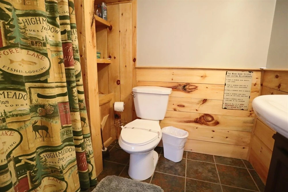 Newly Renovated Private 3 Bedroom Home in Waterville Estates Near Community Center - Bv146e