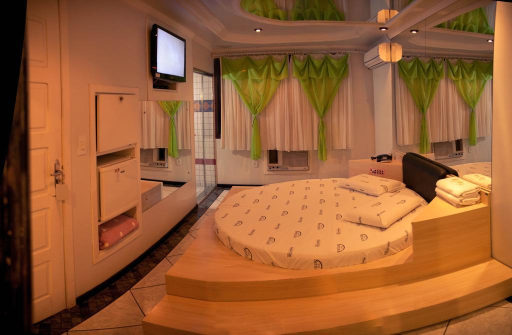 Sense Motel