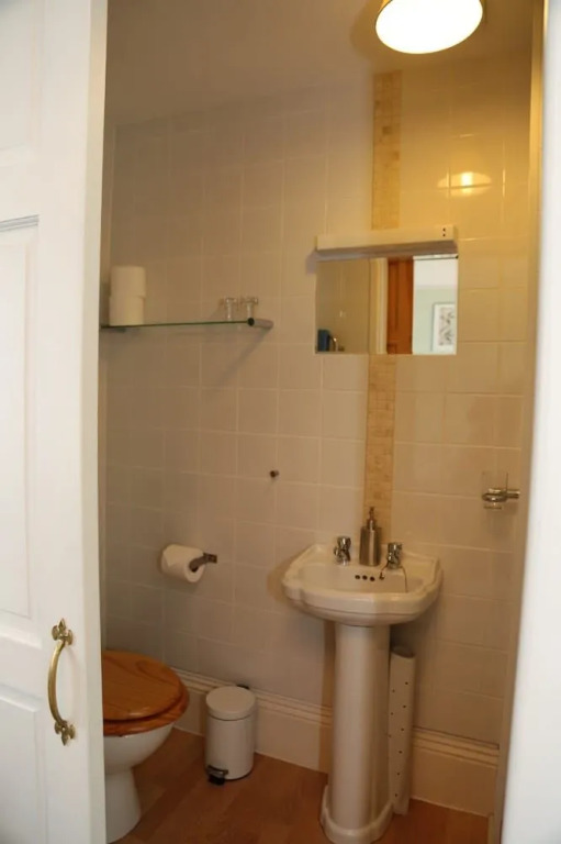 Acorns Guest House