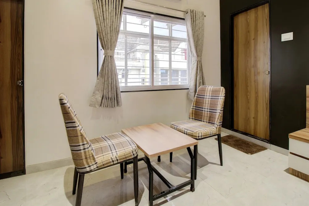 Radhika Ex by OYO Rooms