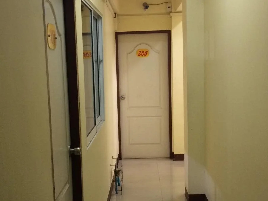 MJ. Hostel