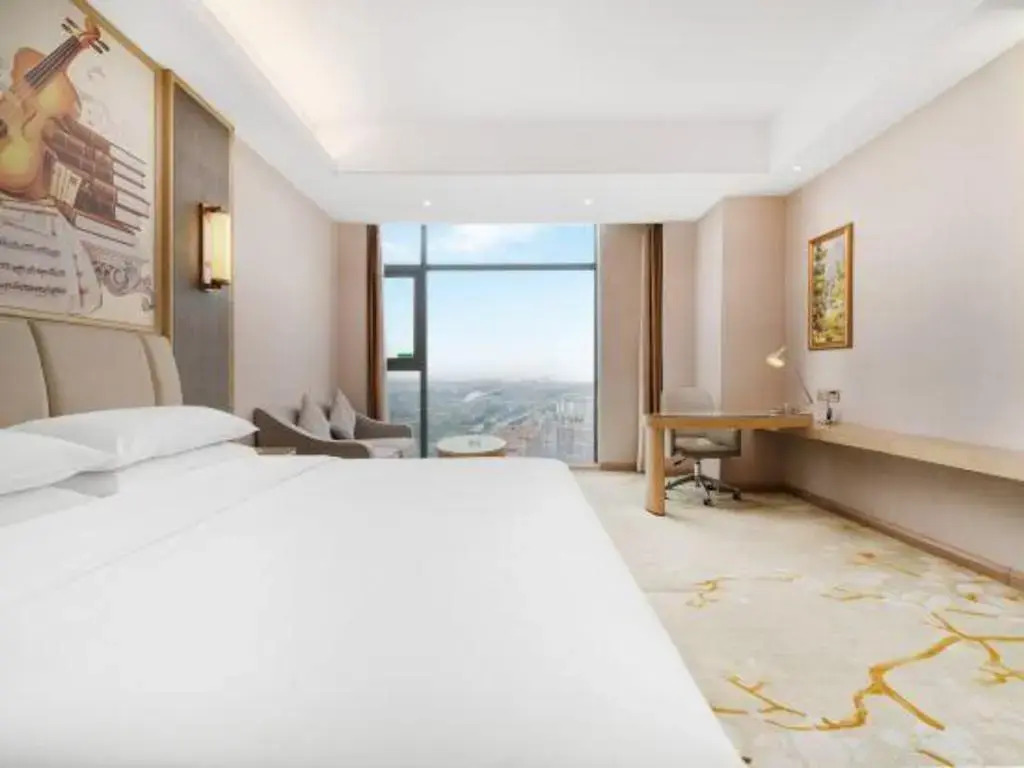 Vienna International Hotel (Chengdu Happy Valley, Dongzikou Metro Station)