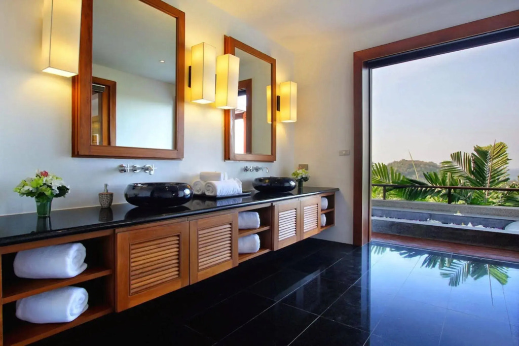 Seaview Villa Yang Som at Surin Beach