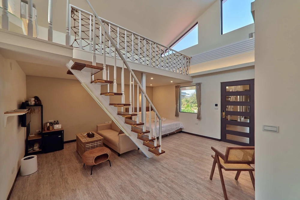 Cliff Villa