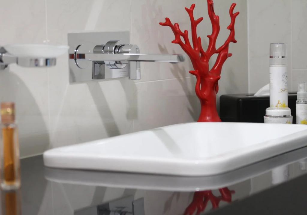 Springfield Lakes Boutique Hotel