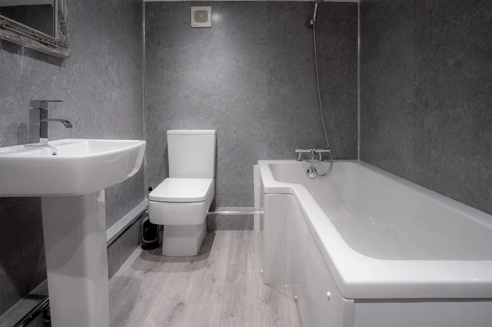 Ivy Cellar - 1 Bedroom Apartment - Tenby