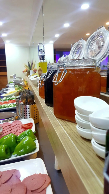 MARİNA HOTEL