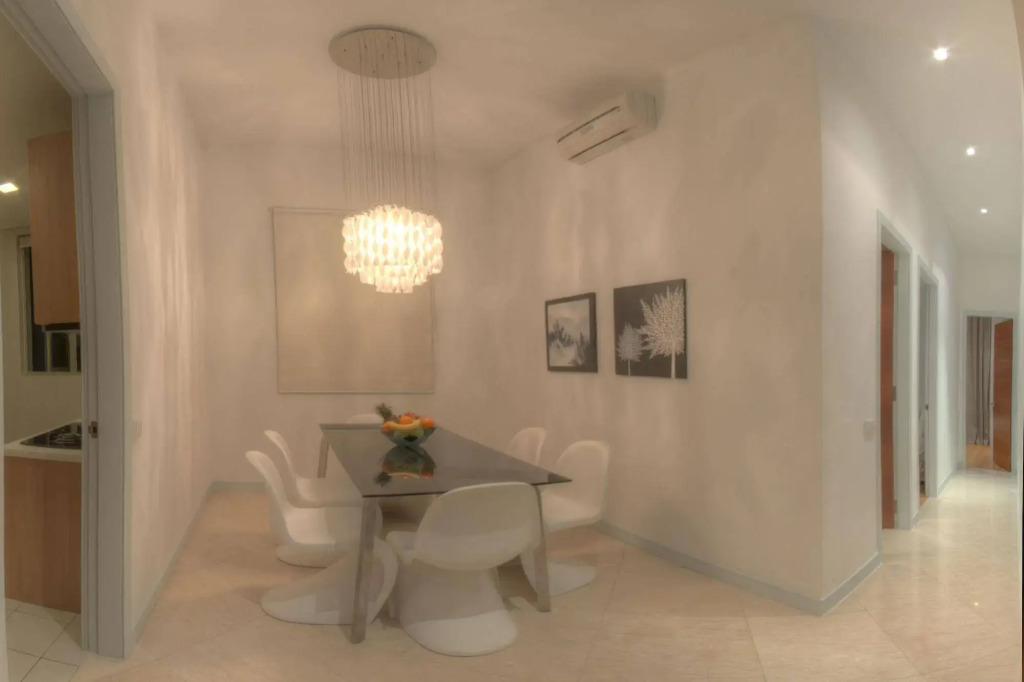 Golden Triangle Suites by Mondo