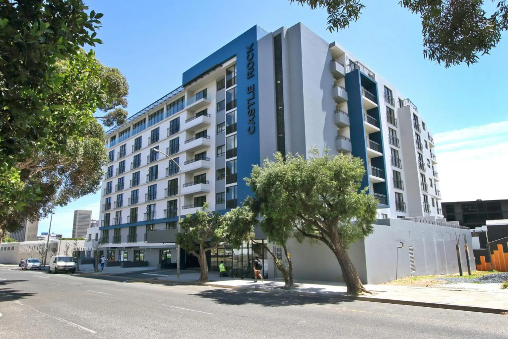 Luxury Family Apartment in Castle Rock with great views of Table Mountain