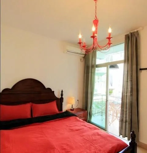 Ximen Tahiti Hostel
