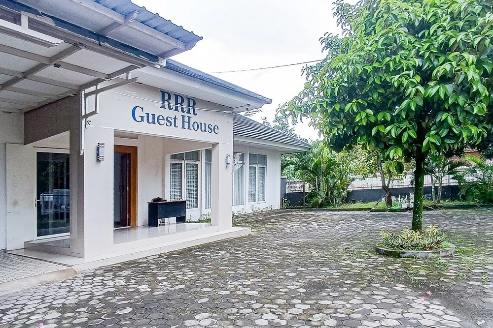 RedDoorz at RRR Guesthouse Mataram