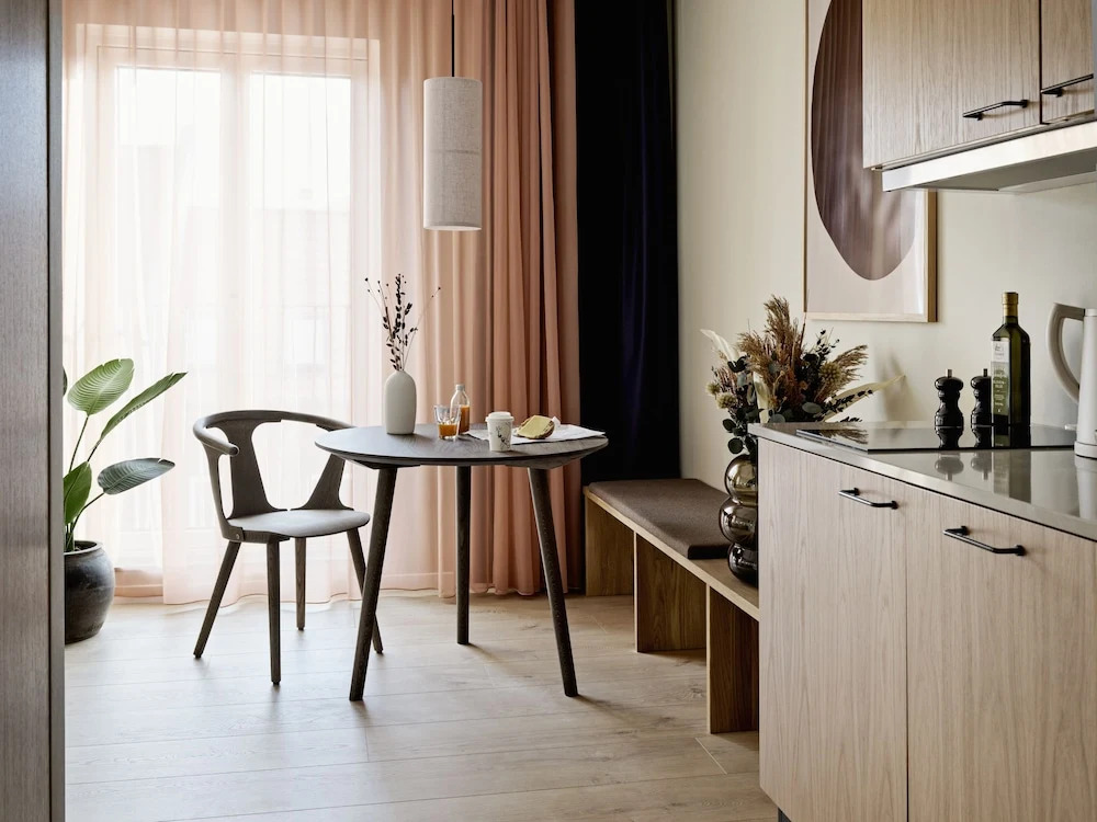 Aura Apartment Hotel