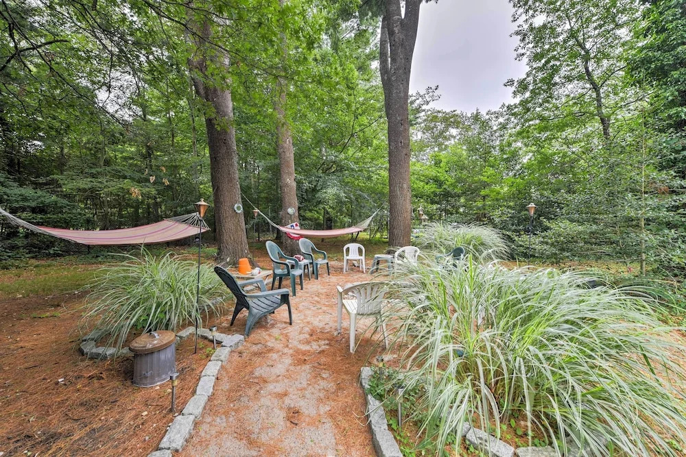 Mashpee House w/ Wraparound Deck - Walk to Beach!