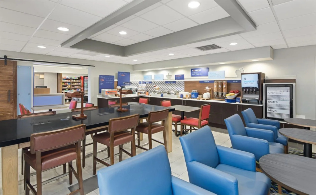 Holiday Inn Express Hotel & Suites Byron by IHG