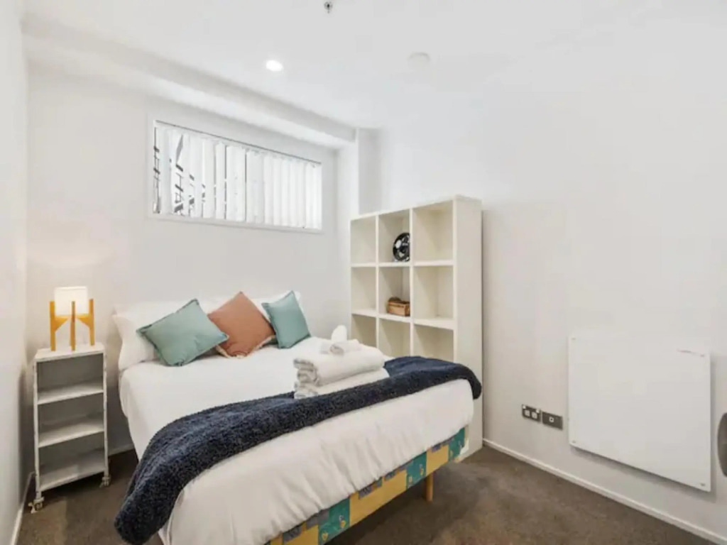 Lovely Two Bedroom Apartment Close To Sky Tower