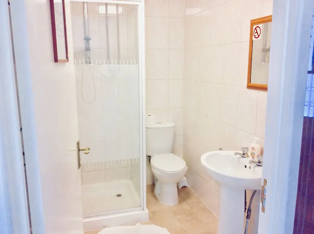 Avonside Guest House