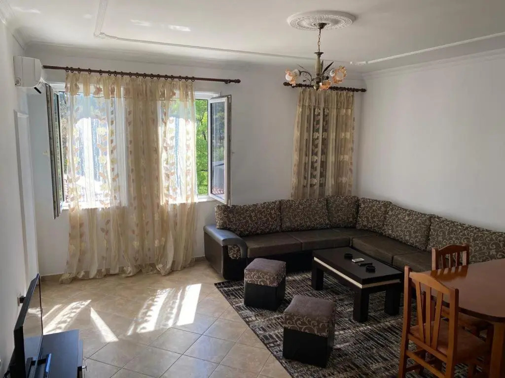 Cozy Apartment At City Center