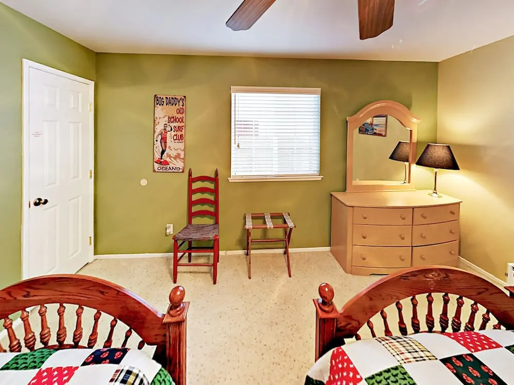 324 Sandpiper Home 5 Bedrooms 3 Bathrooms Home