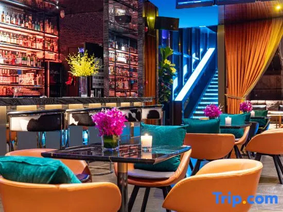 Yun Sky Garden Hotel (Jingmen Wanda Plaza Branch)