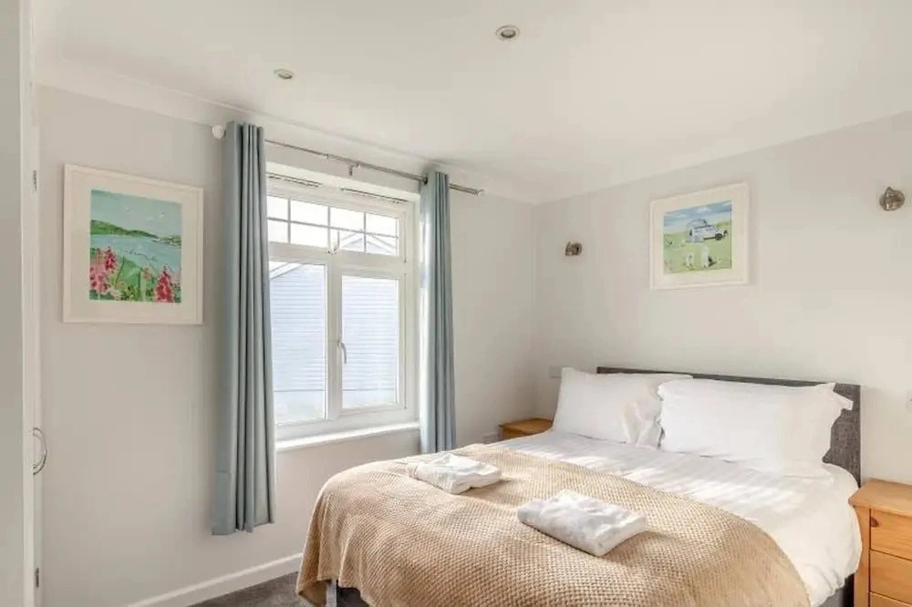 4 bed Lodge Newquay Cornwall Holiday Park Sleeps 8