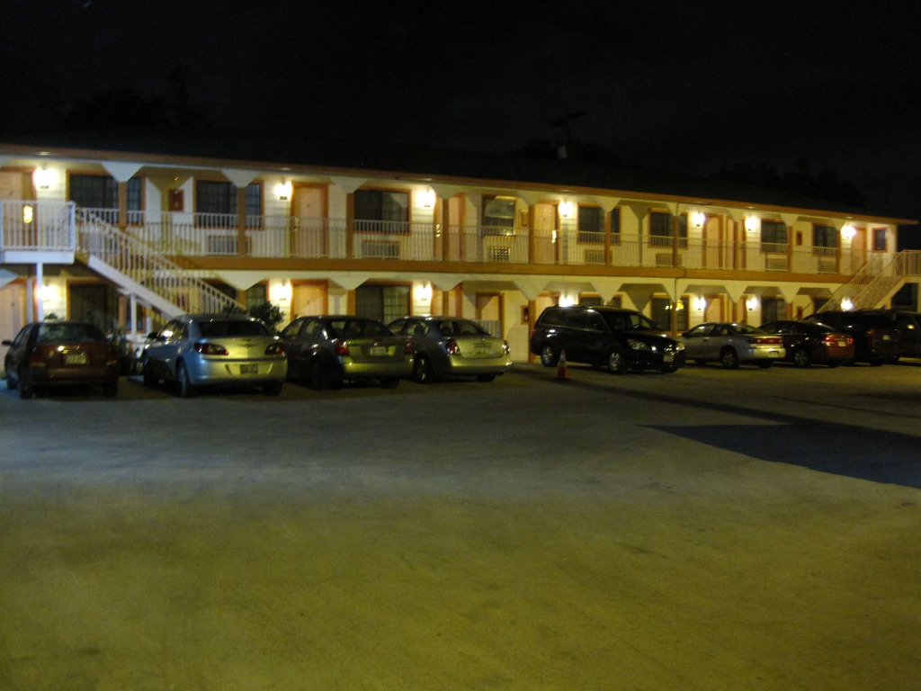 Pinn Road Inn and Suites Lackland AFB and Seaworld