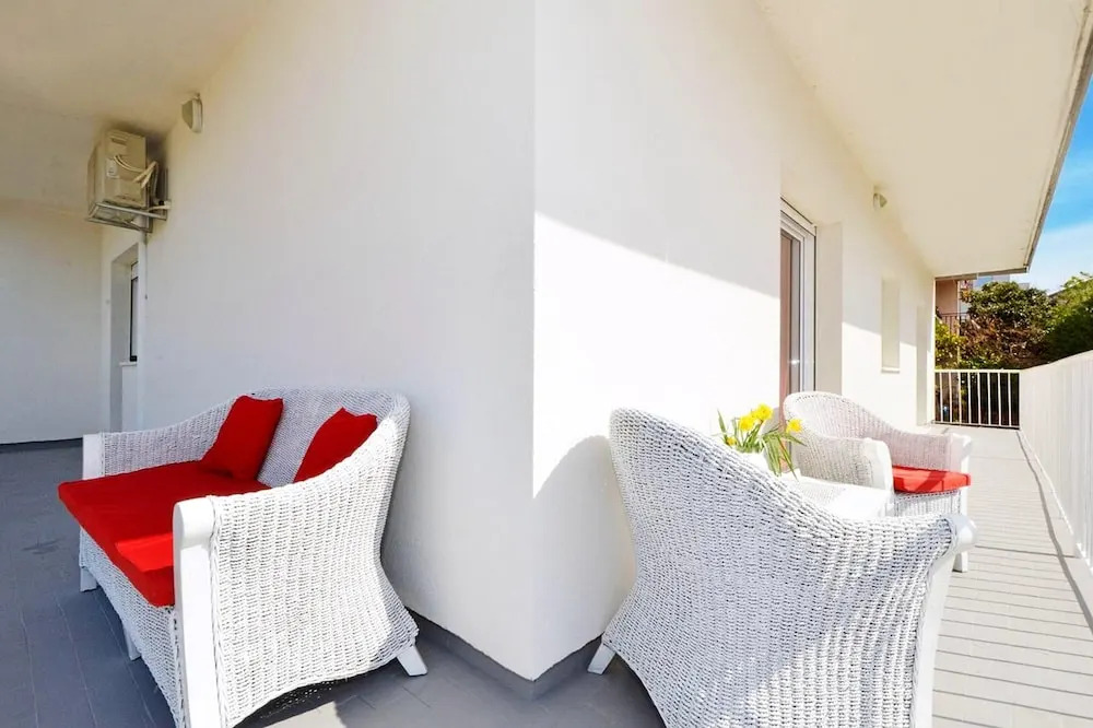 Apartment With 3 Bedrooms in Stobrec, With Furnished Balcony and Wifi Near the Beach