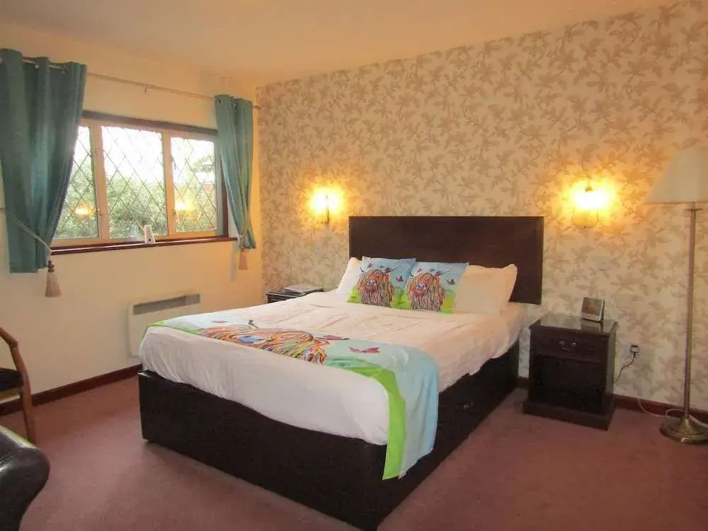 Hunters Lodge Hotel
