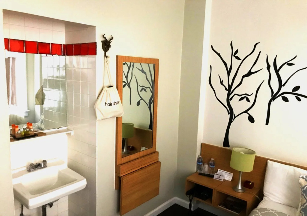 Touchstone Hotel - City Center