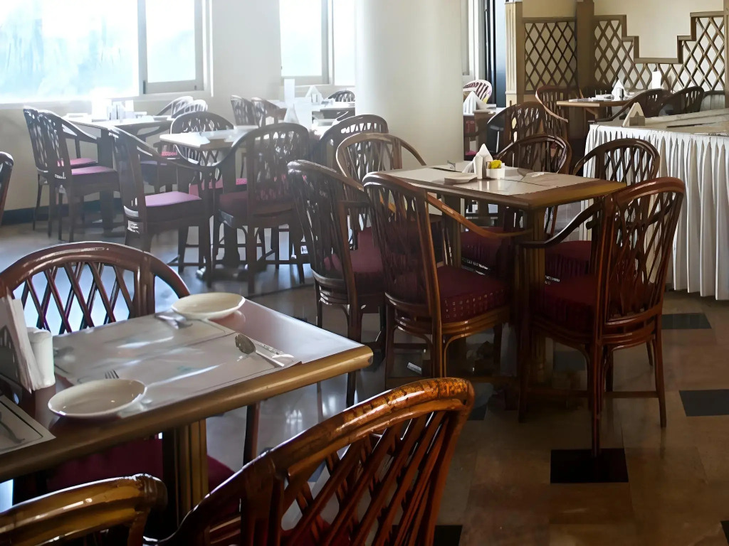 Hotel Rang Sharda