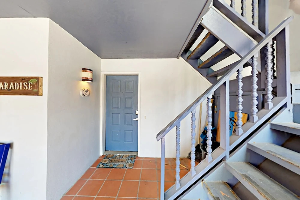 Fortuna Bay 1 - One Bedroom Condo