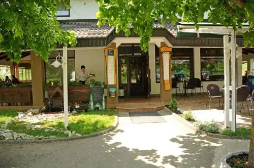 Restaurant Rooms Pino