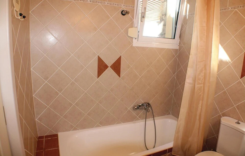 Awesome Home in Perdika With Wifi and 6 Bedrooms