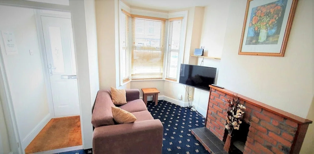 3-bedroom Victorian House With Superfast Wi-fi