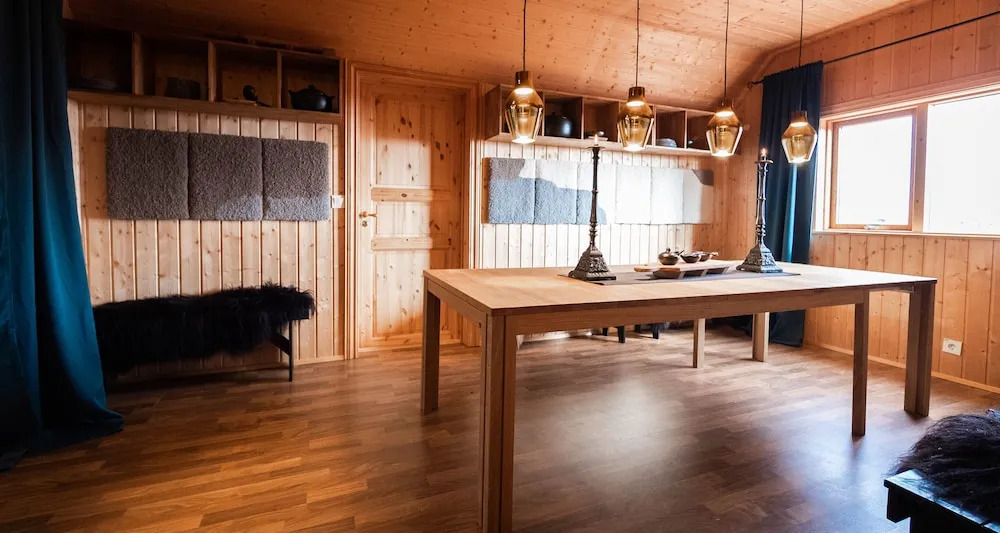 Lava Lodge