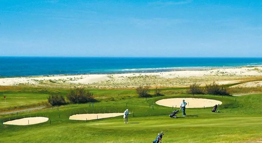 Petite Maison en bord de Golf Moliets et Maa