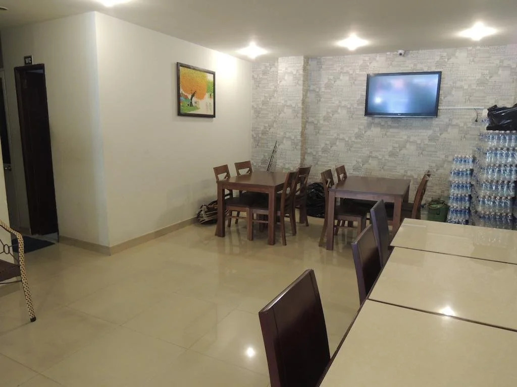 Danh Uy Hotel