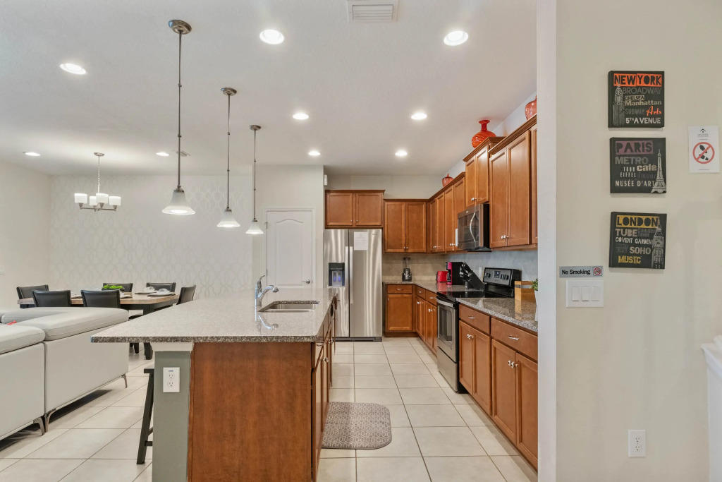 4 Bedrooms / 3.5 Bathrooms / Windsor at Westside (8882 GC), Kissimmee, US