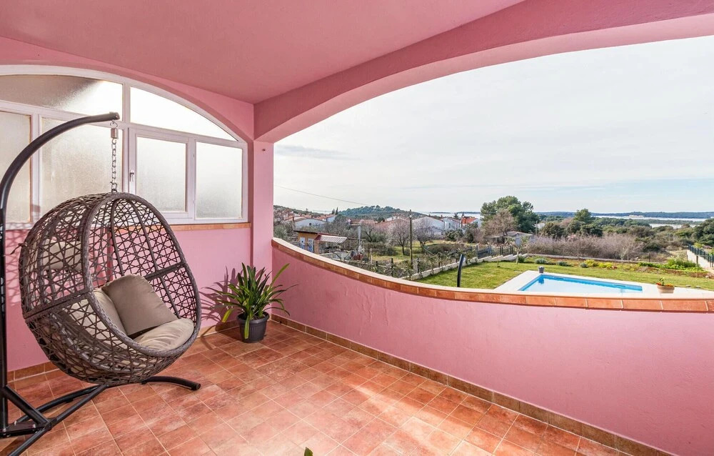 Stunning Apartment in Pula With Outdoor Swimming Pool, Wifi and Outdoor Swimming Pool