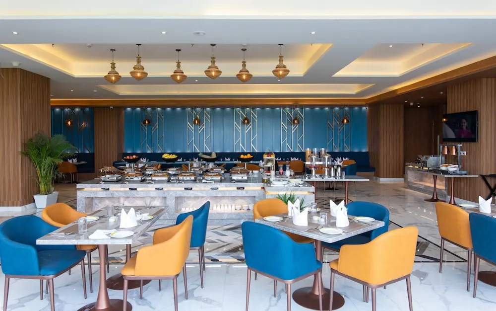 Hometel Lucknow - A Sarovar Hotel