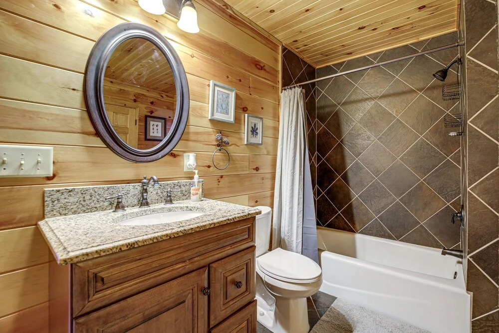 'twin Creeks Lodge' w/ Hot Tub < 1 Mi to Lake!