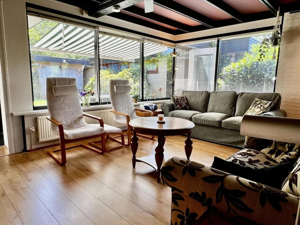 Holiday home for 6 in Sint Maartenszee