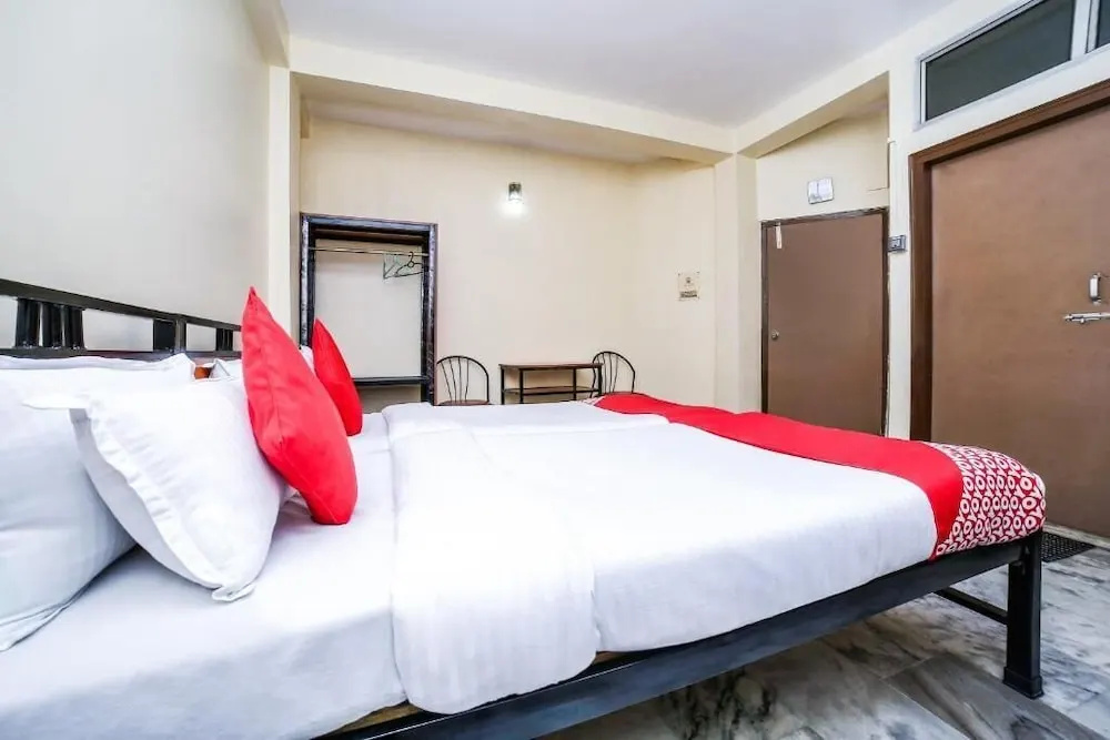 Uttam Guest House