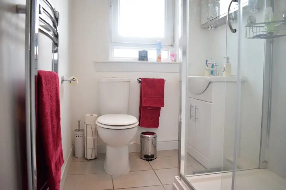 2 Bedroom Edinburgh Apartment Close To Airport