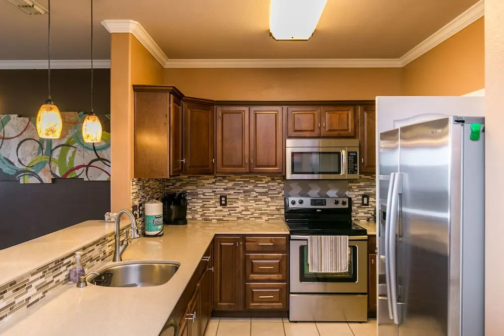 15102 Leeward Dr Townhouse Unit 502 - 3 Br townhouse by RedAwning