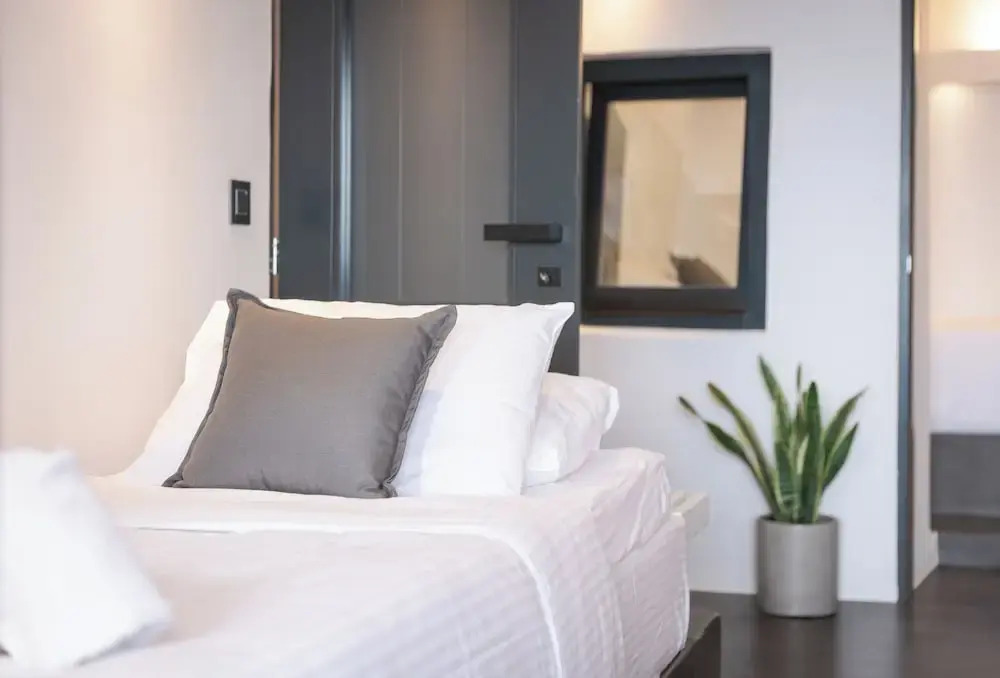 One of One Suites