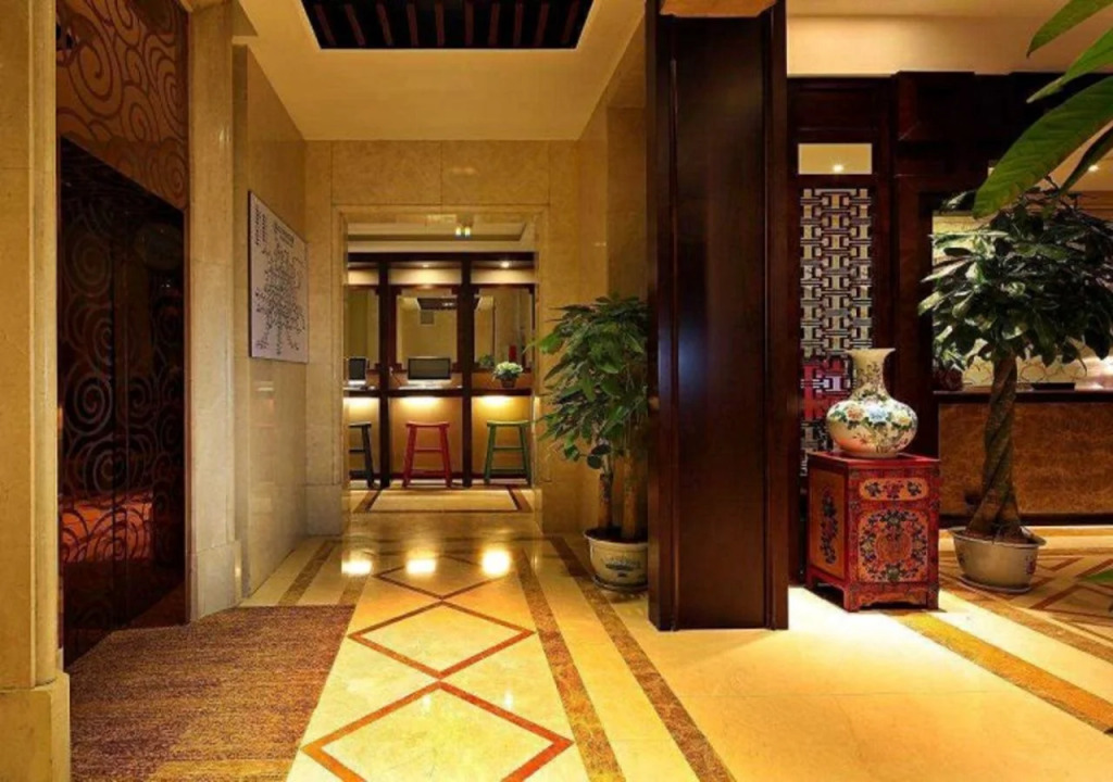 Huiteng Business Hotel