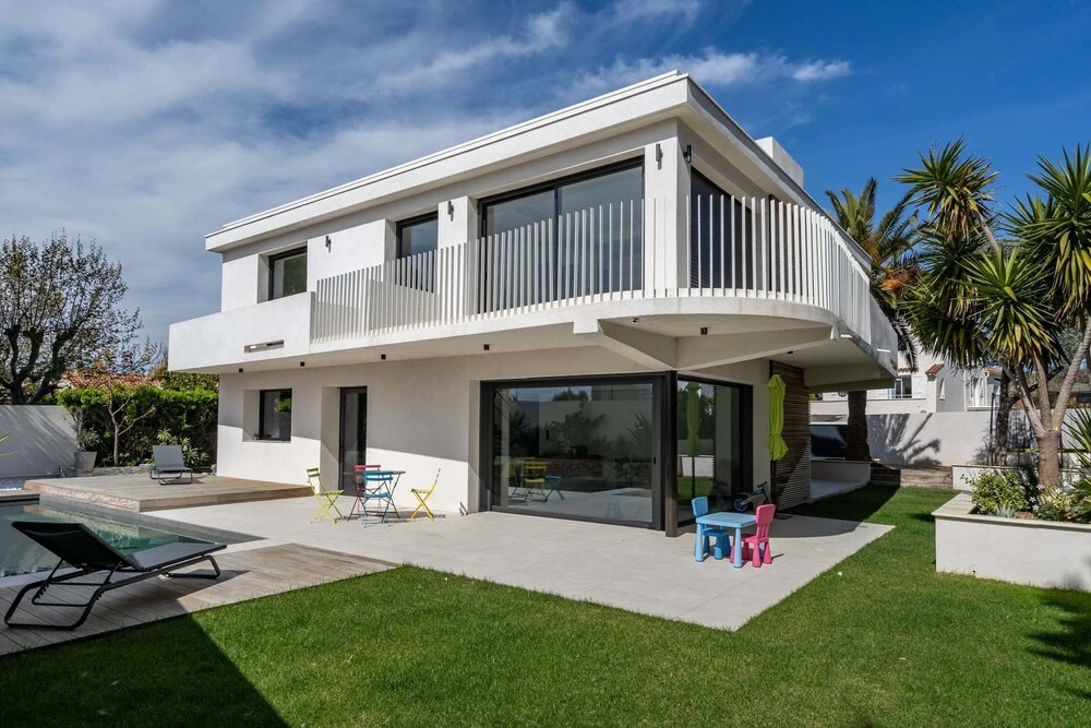 Superbe villa moderne avec piscine à Marseille