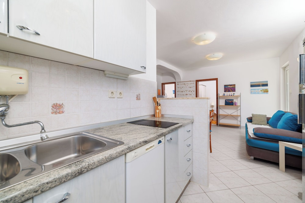Apartments Villa Mala