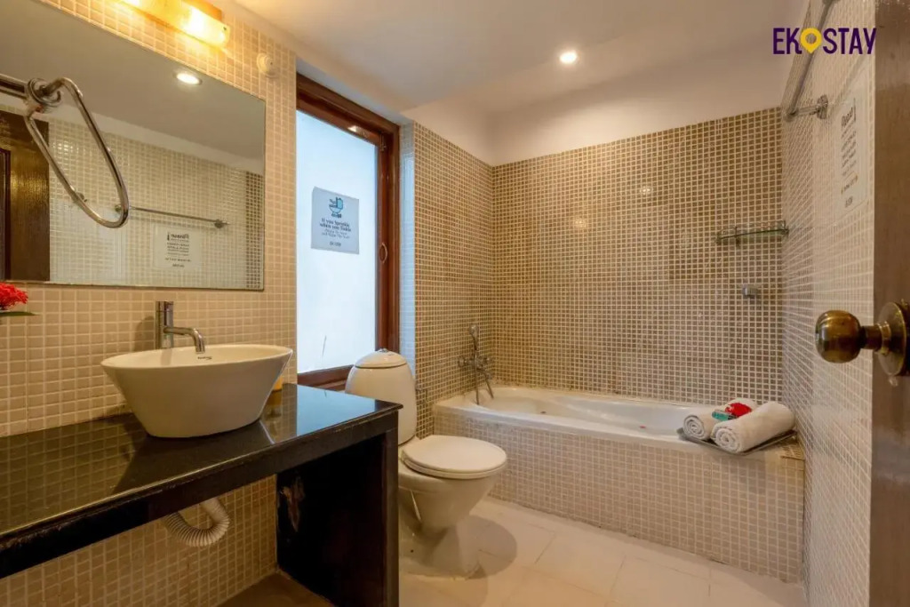 EKOSTAY- Coconut Grove Villa